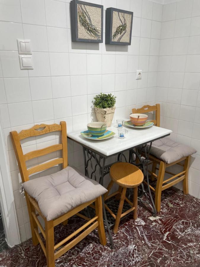 Mosaic Art Apartment In Plaka Atenas Exterior foto